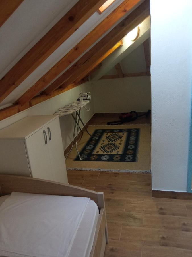 פראסט Apartment Rosic מראה חיצוני תמונה