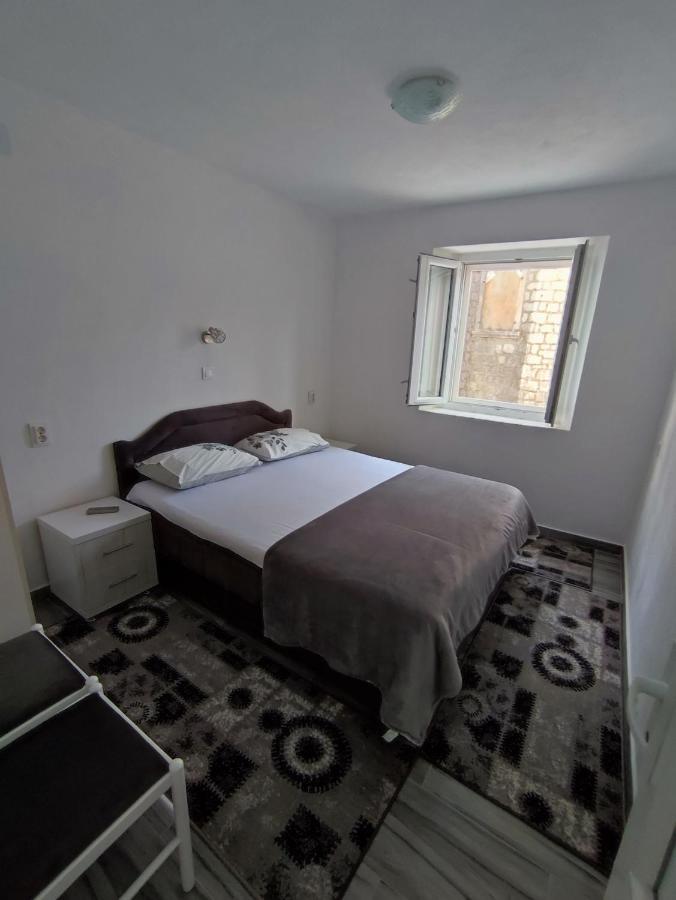 פראסט Apartment Rosic מראה חיצוני תמונה