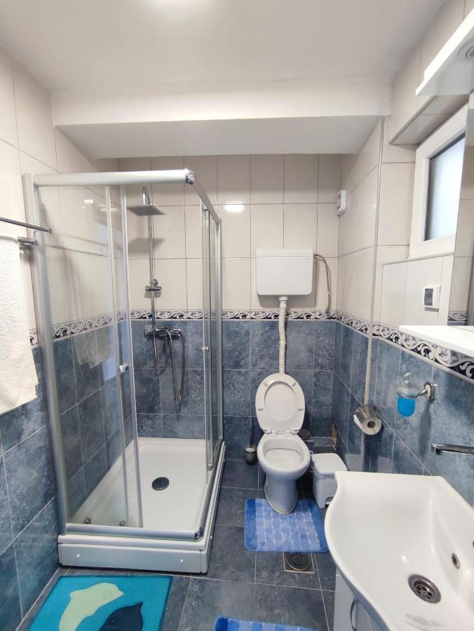 פראסט Apartment Rosic מראה חיצוני תמונה