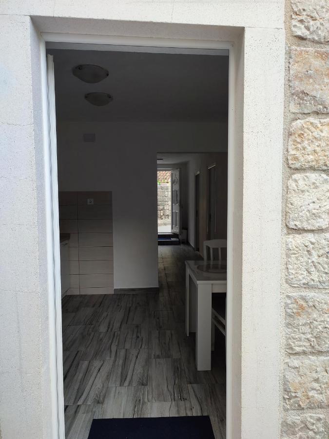 פראסט Apartment Rosic מראה חיצוני תמונה